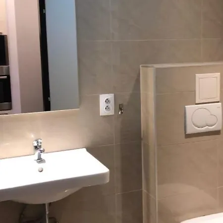 Apartament Comfortable Great Location Close To Center *